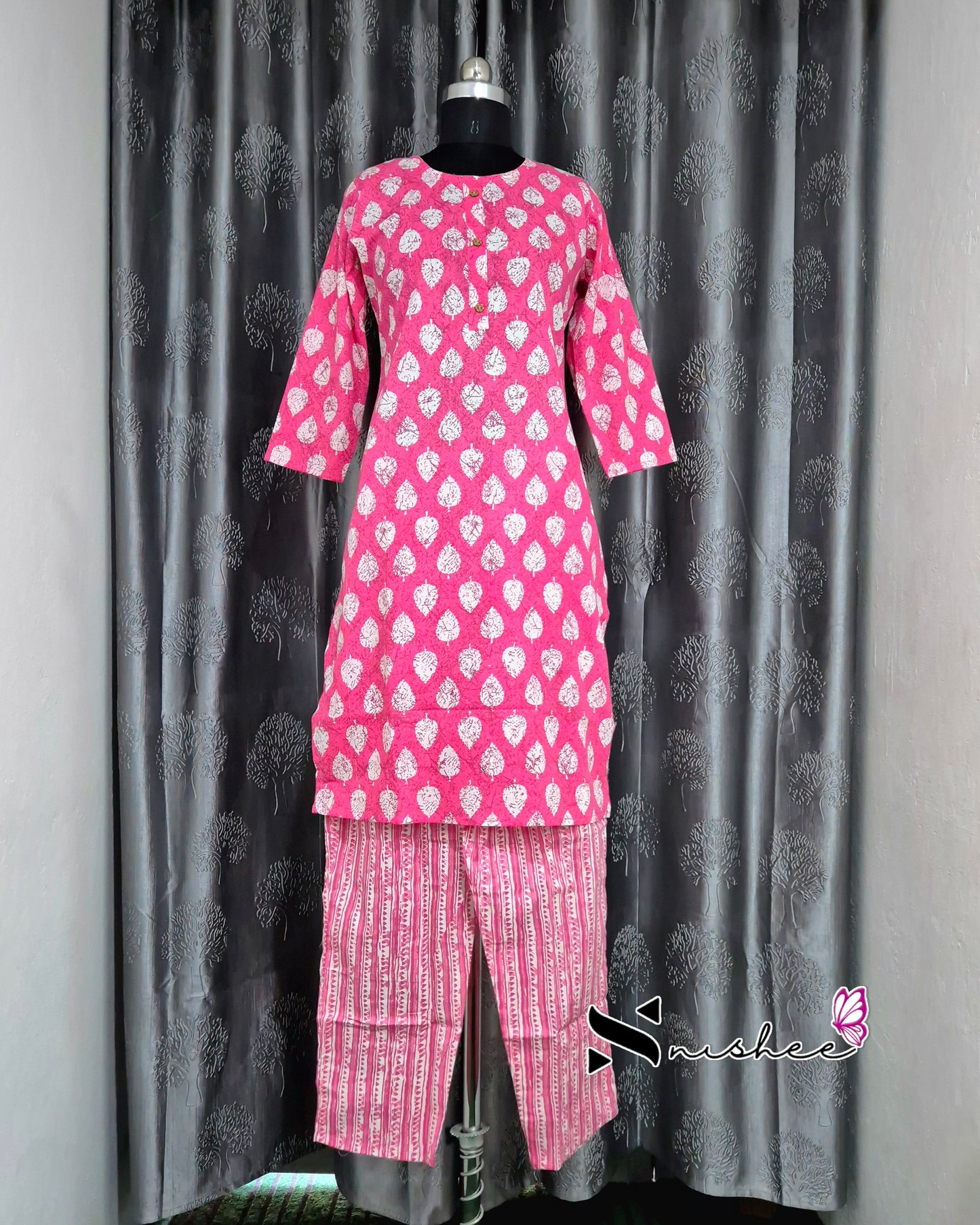 Pink Leaf Motif Kurti Set