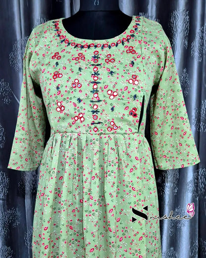 Maternity Feeding Kurti - WITH ZIP (MF001)
