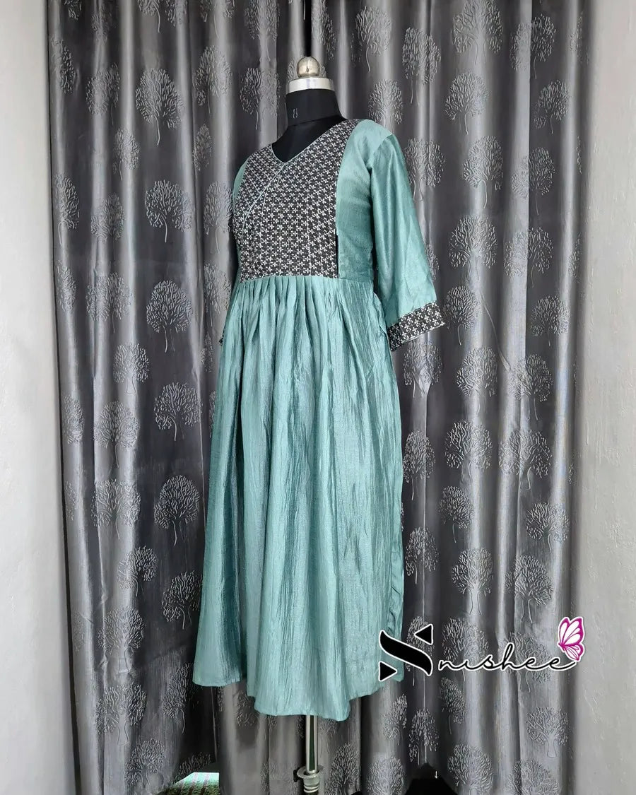 Maternity Feeding Kurti - WITH ZIP (MF044)