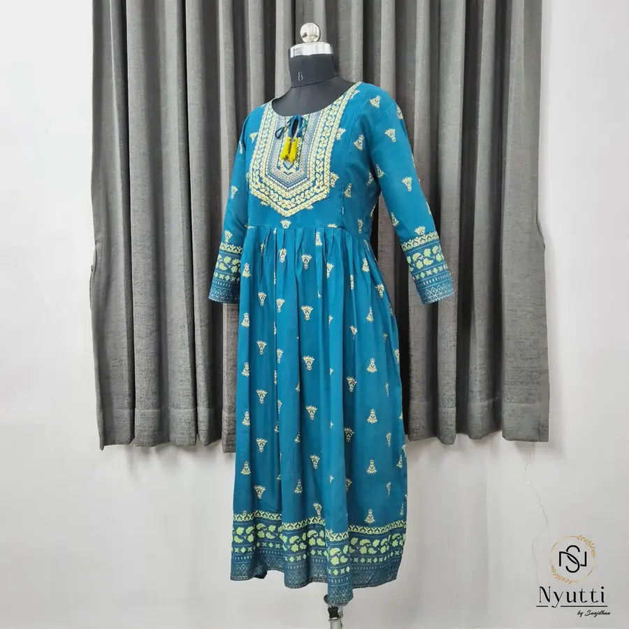Sakshi Cotton Feeding Kurti WITH ZIP