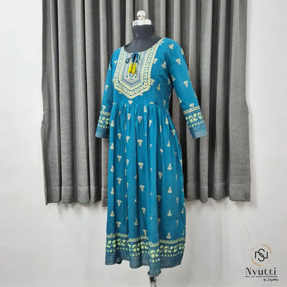 Sakshi Cotton Feeding Kurti WITH ZIP