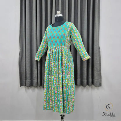 Eshika Cotton Feeding Kurti WITH ZIP